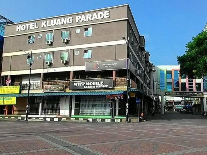 Room V At Kluang Parade Near Bus Stop Kluang Buitenkant foto